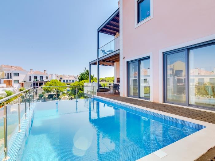 Vale do Lobo, 'Golf by the Pool' 2bdr apartment